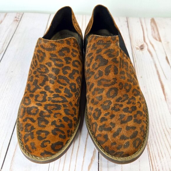 Clarks Camzin Step Leopard Loafers Women’s Size 6 Slip-On Leather Pre-Owned - Picture 1 of 13